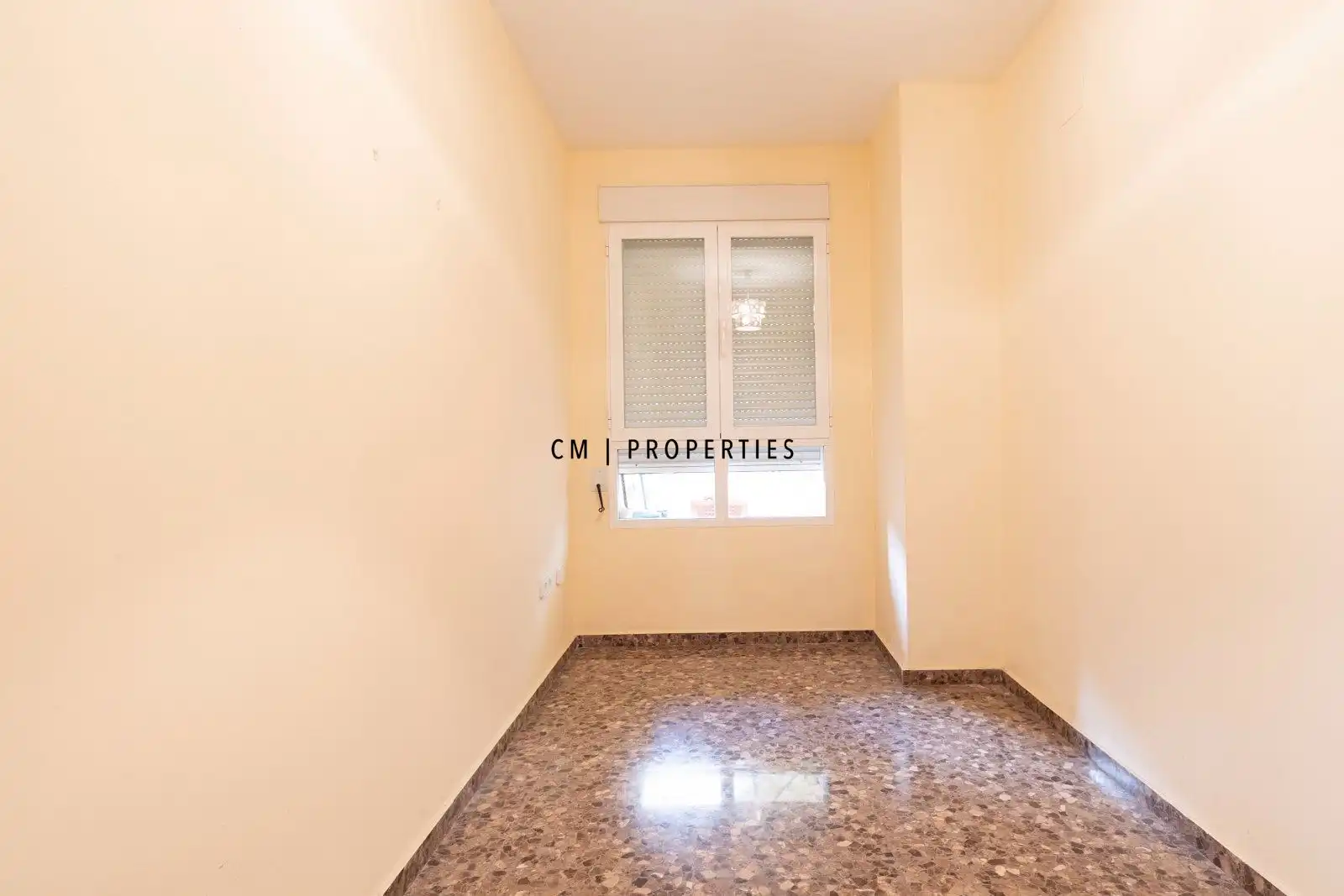 Dormitori de Pis en venda en Burjassot amb Aire condicionat, Calefacció i Terrassa