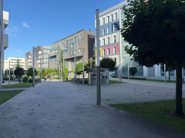 Vista exterior de Pis en venda en Burgos amb Calefacció i Moblat