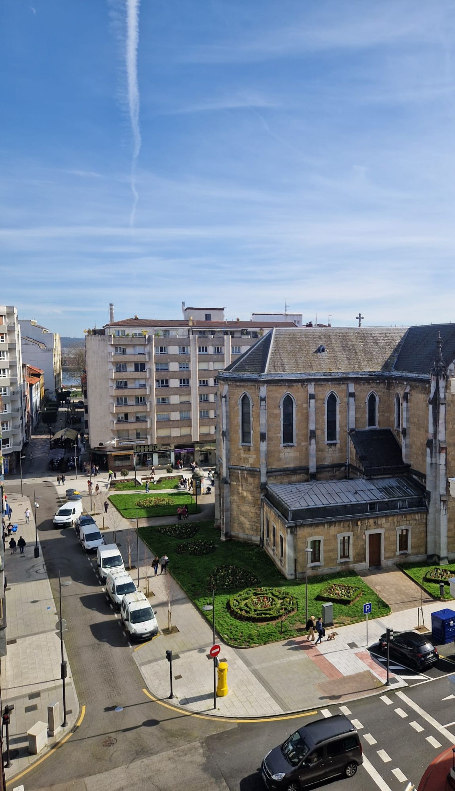 Vista exterior de Piso en venta en Avilés con Calefacción y Terraza