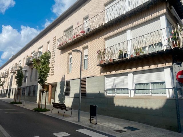 Vista exterior de Pis de lloguer en Terrassa amb Aire condicionat, Calefacció i Parquet
