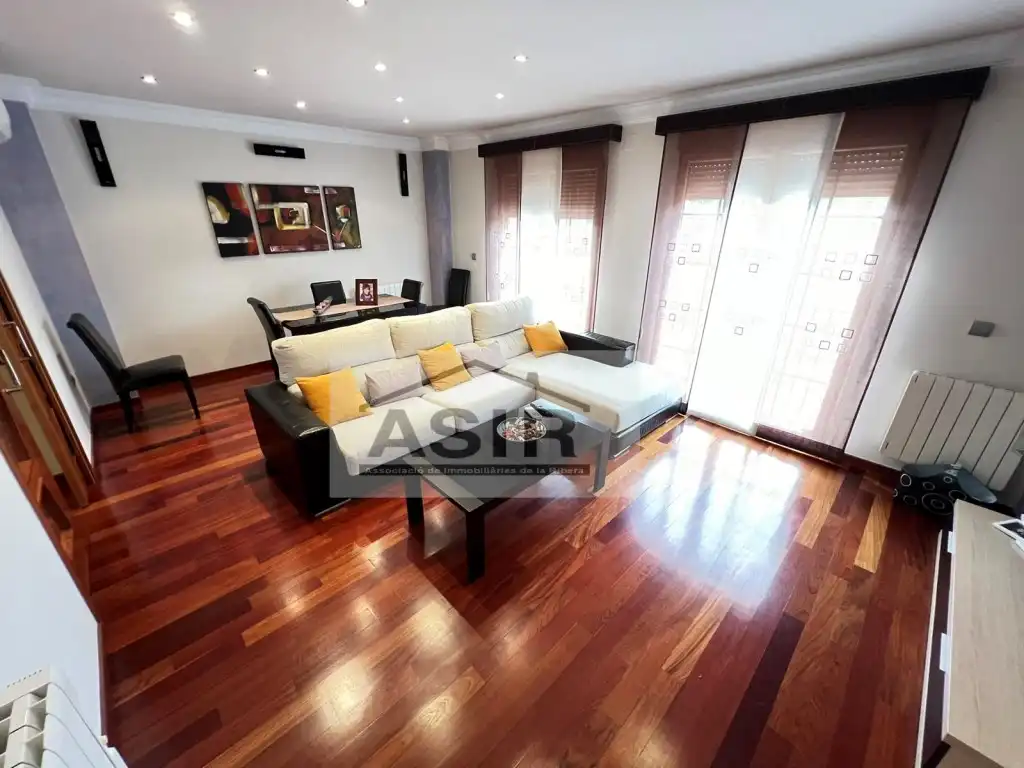 Sala d'estar de Casa o xalet en venda en Carcaixent amb Aire condicionat, Terrassa i Piscina