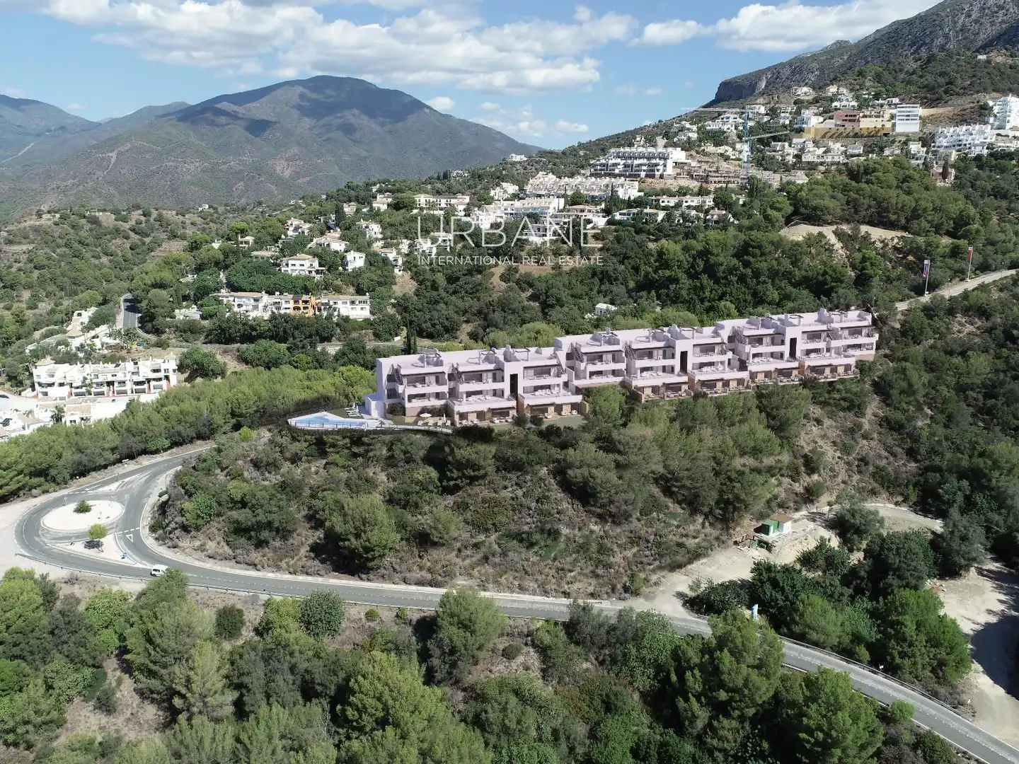Exterior view of Flat for sale in Istán  with Air Conditioner, Terrace and Swimming Pool