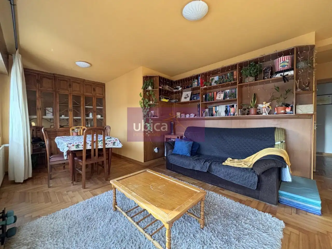 Sala de estar de Piso en venta en O Porriño   con Calefacción, Parquet y Terraza