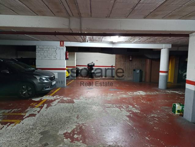 Garaje en Venta en Carrer de Josep Sangenís en La Teixonera