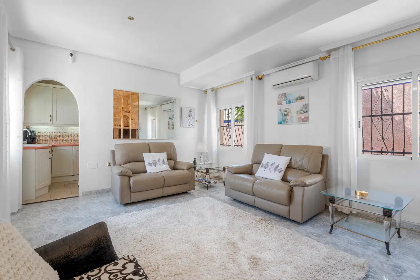Living room of Houses for sale in Rojales  with Air Conditioner, Storage room and Swimming Pool