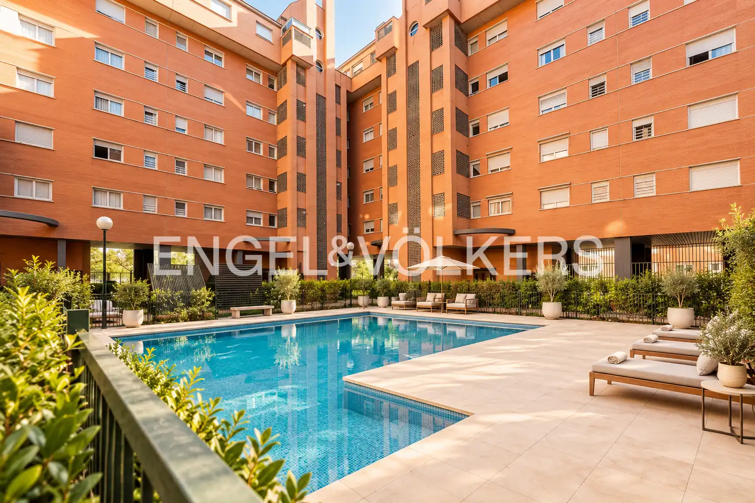 Swimming pool of Attic for sale in Madrid  with Air Conditioner, Heating and Private garden