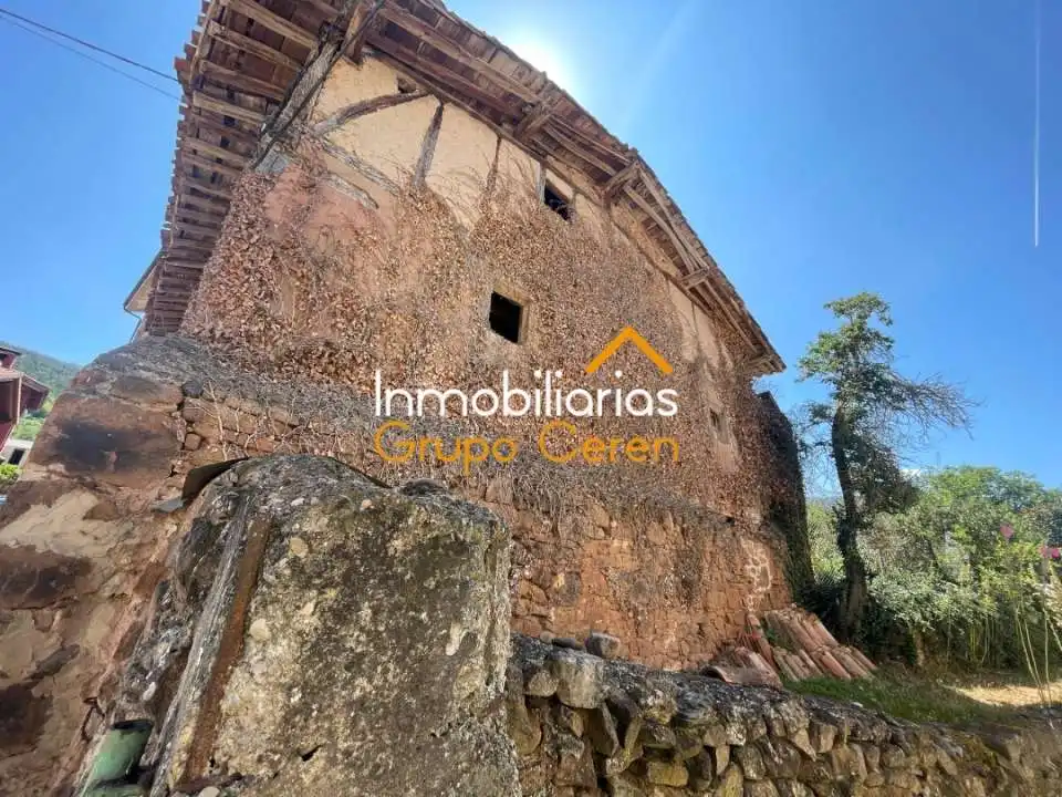 Buildings for sale in Valgañón