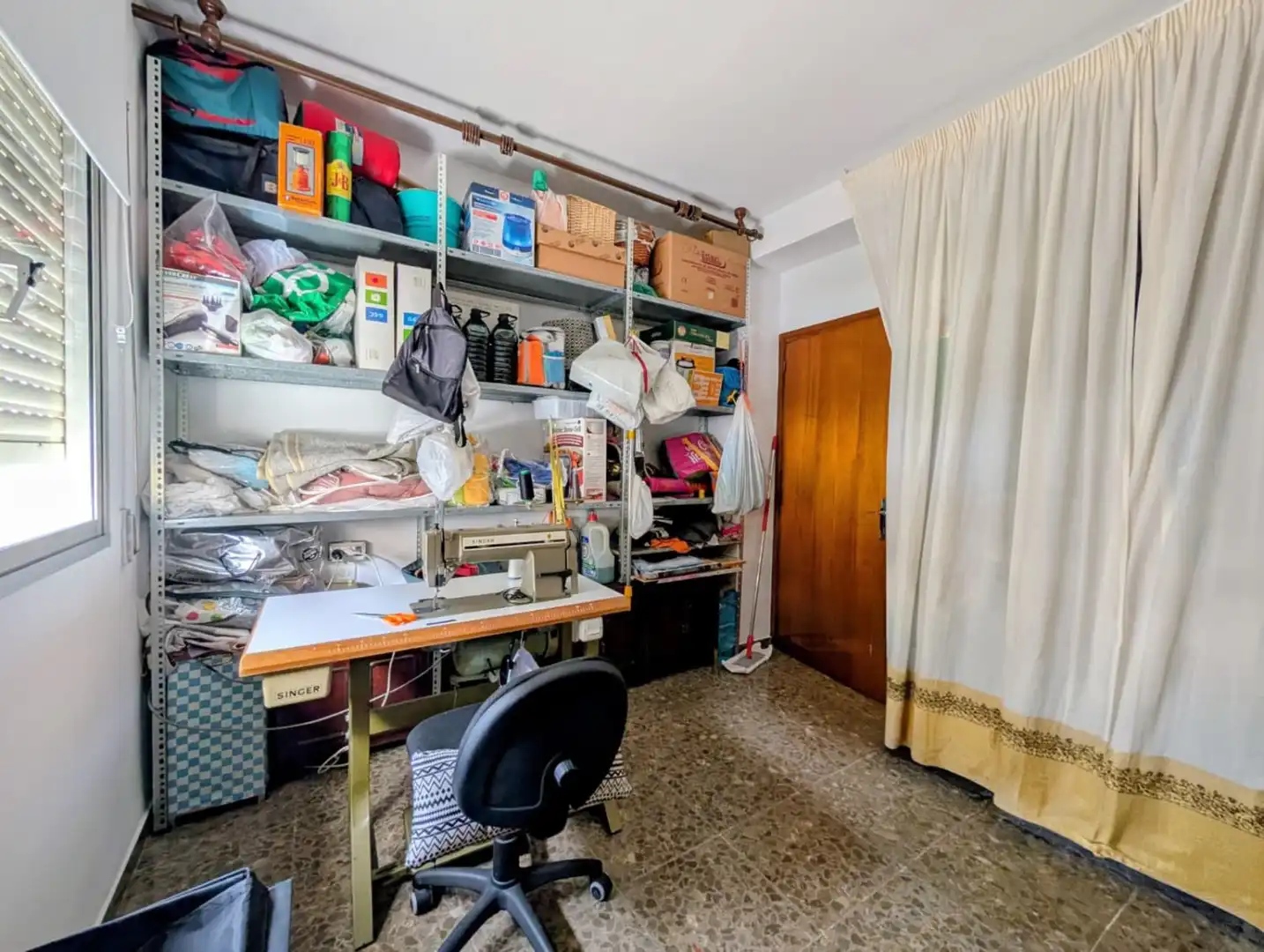 Houses for sale in Loja  with Terrace and Storage room