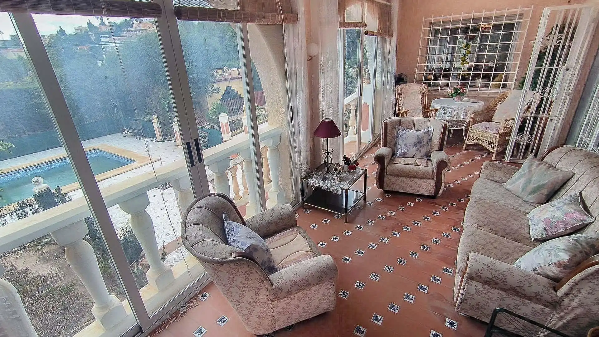 Sala de estar de Casa o chalet en venta en La Nucia con Aire acondicionado, Jardín privado y Terraza