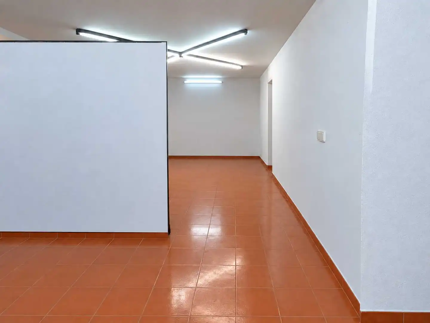 Gewerbefläche zur Miete in Calle José Hierro, imagen 2