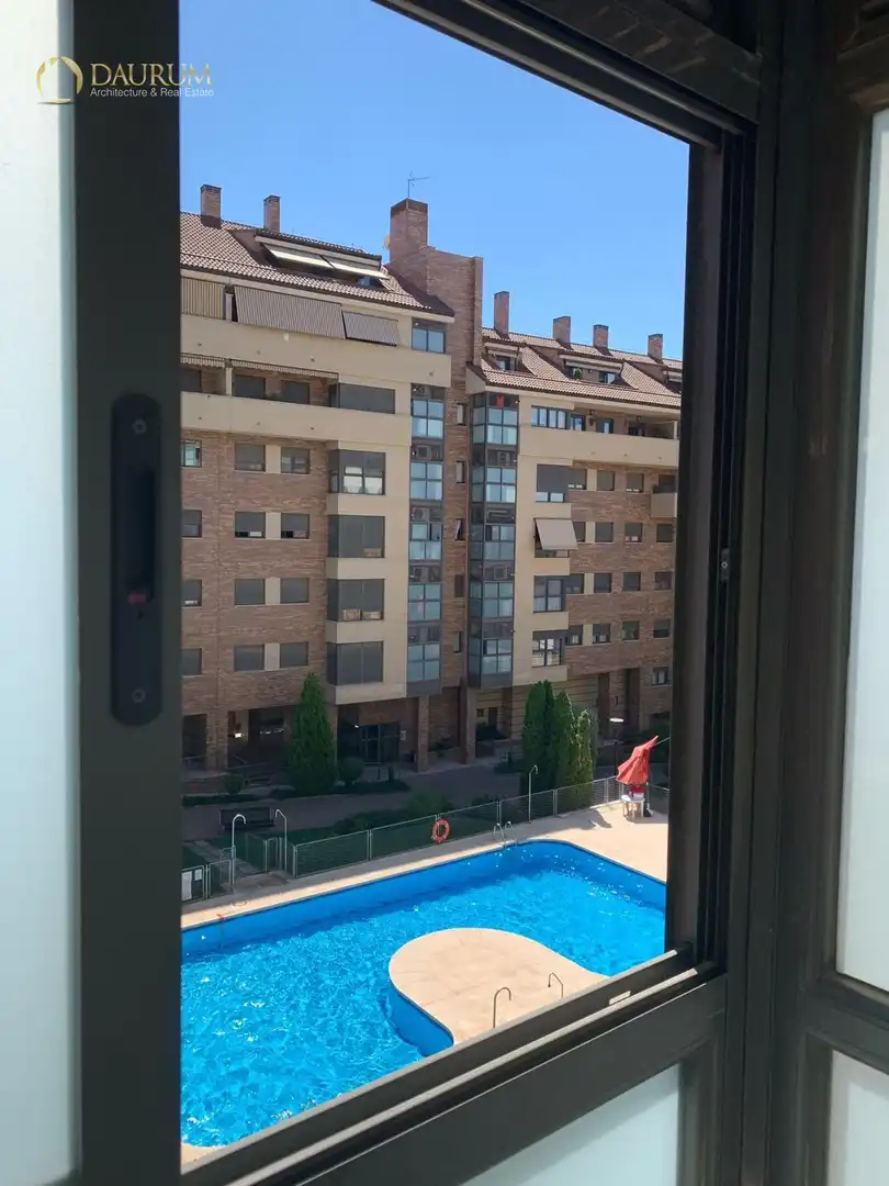 Piscina de Piso en venta en Rivas-Vaciamadrid con Aire acondicionado, Calefacción y Terraza