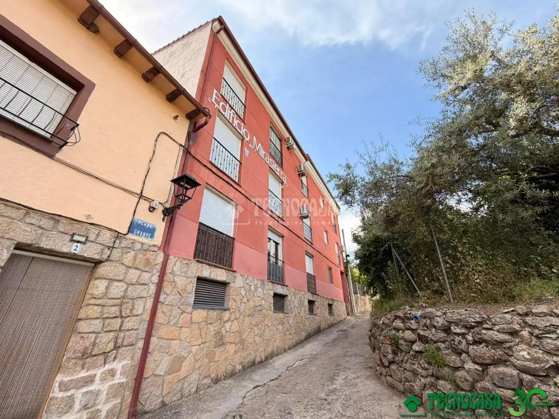 Vista exterior de Piso en venta en Arenas de San Pedro con Aire acondicionado