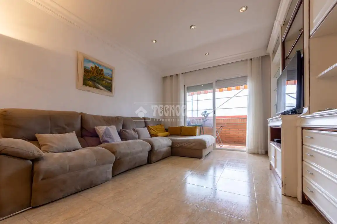 Sala d'estar de Pis en venda en Tarragona amb Aire condicionat, Calefacció i Parquet
