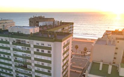 Dormitori de Pis en venda en  Cádiz Capital amb Aire condicionat