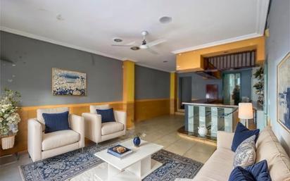 Sala d'estar de Casa adosada en venda en Dénia