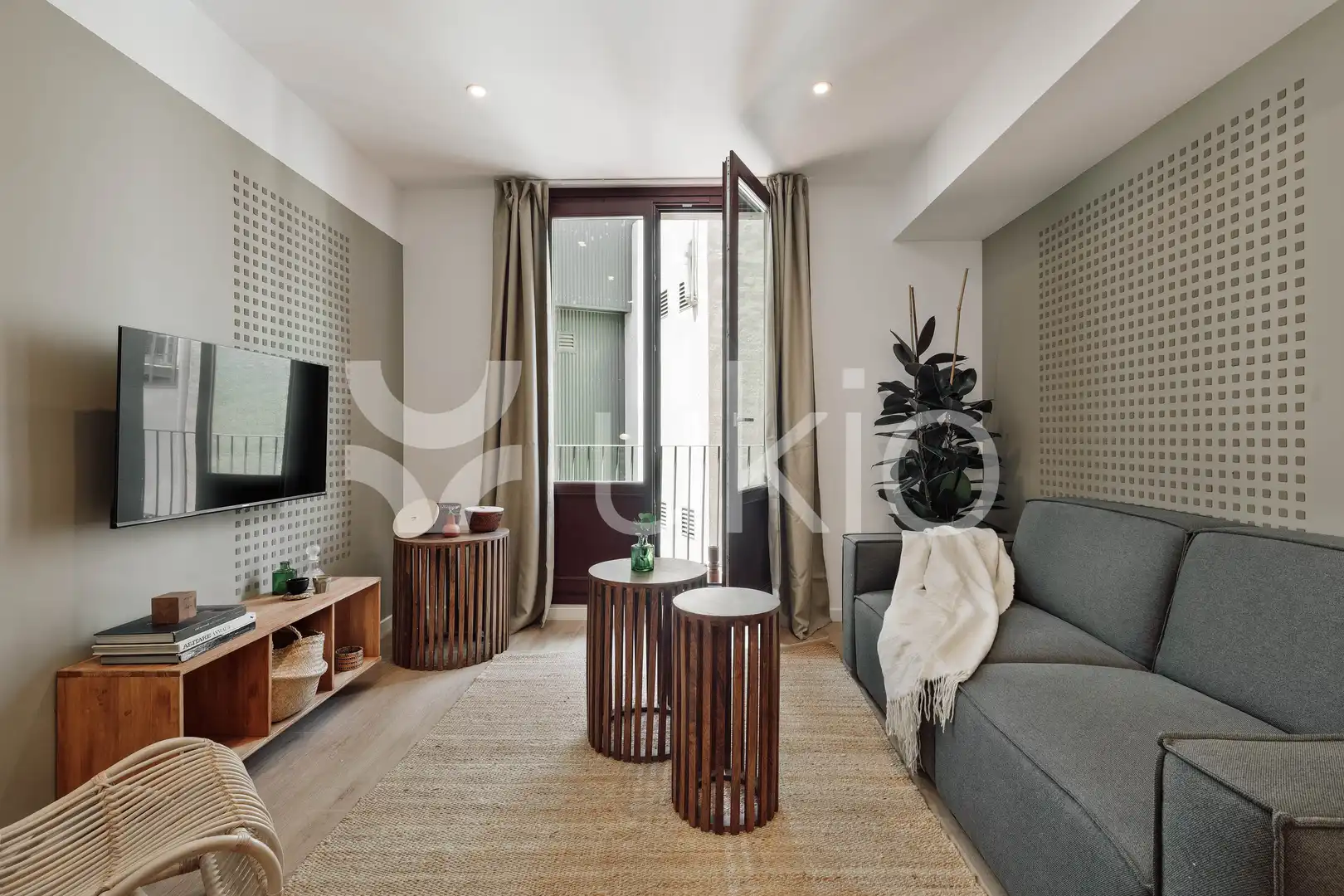 Sala de estar de Apartamento de alquiler en  Barcelona Capital con Aire acondicionado, Calefacción y Amueblado