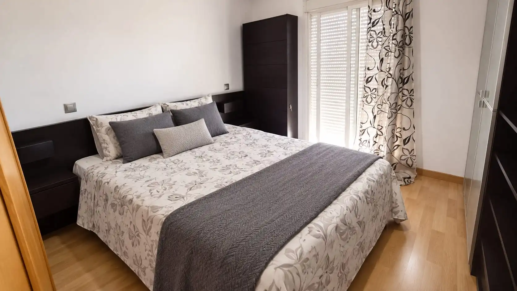 Habitación de Dúplex en venta en Dos Hermanas con Aire acondicionado, Parquet y Terraza