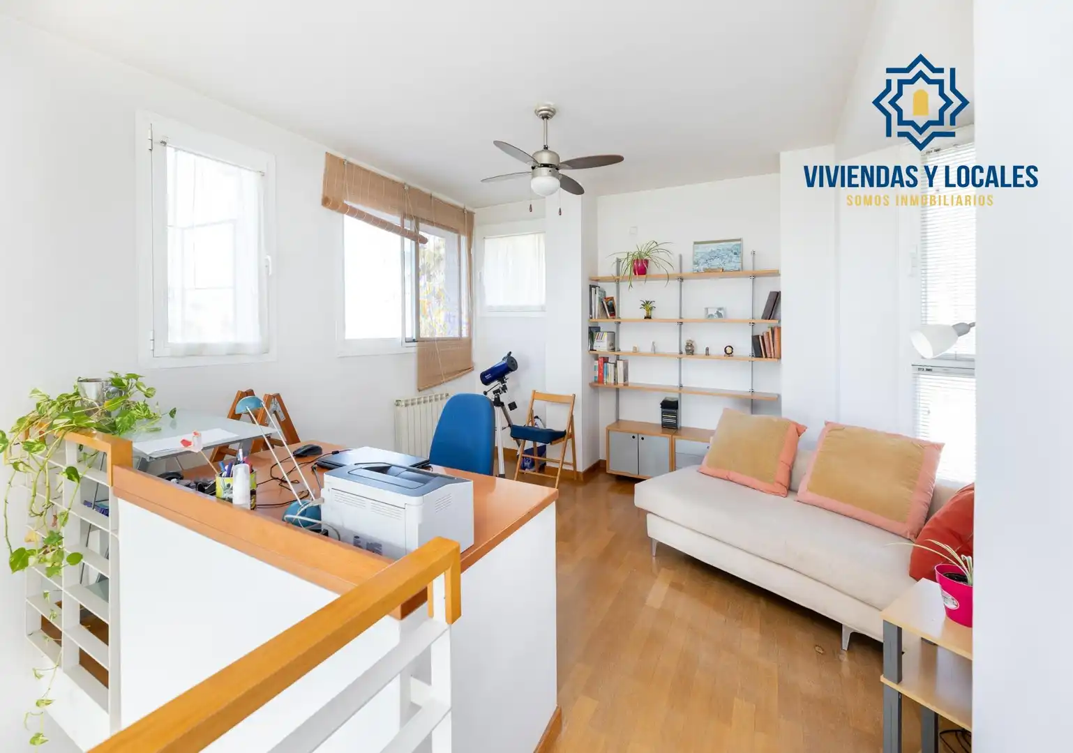 Sala d'estar de Casa o xalet en venda en Cájar amb Piscina