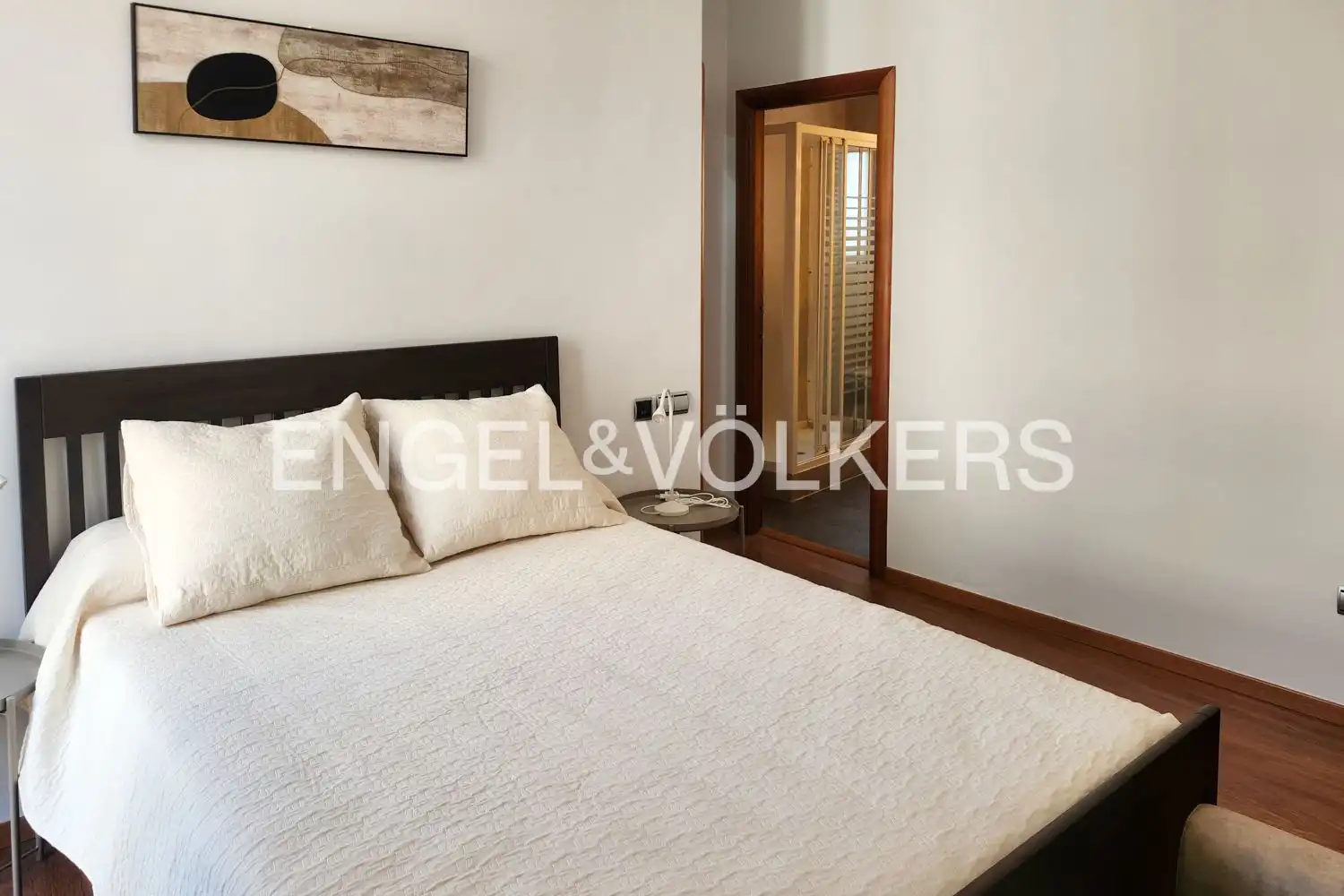 Habitación de Piso de alquiler en Valencia con Aire acondicionado, Calefacción y Amueblado