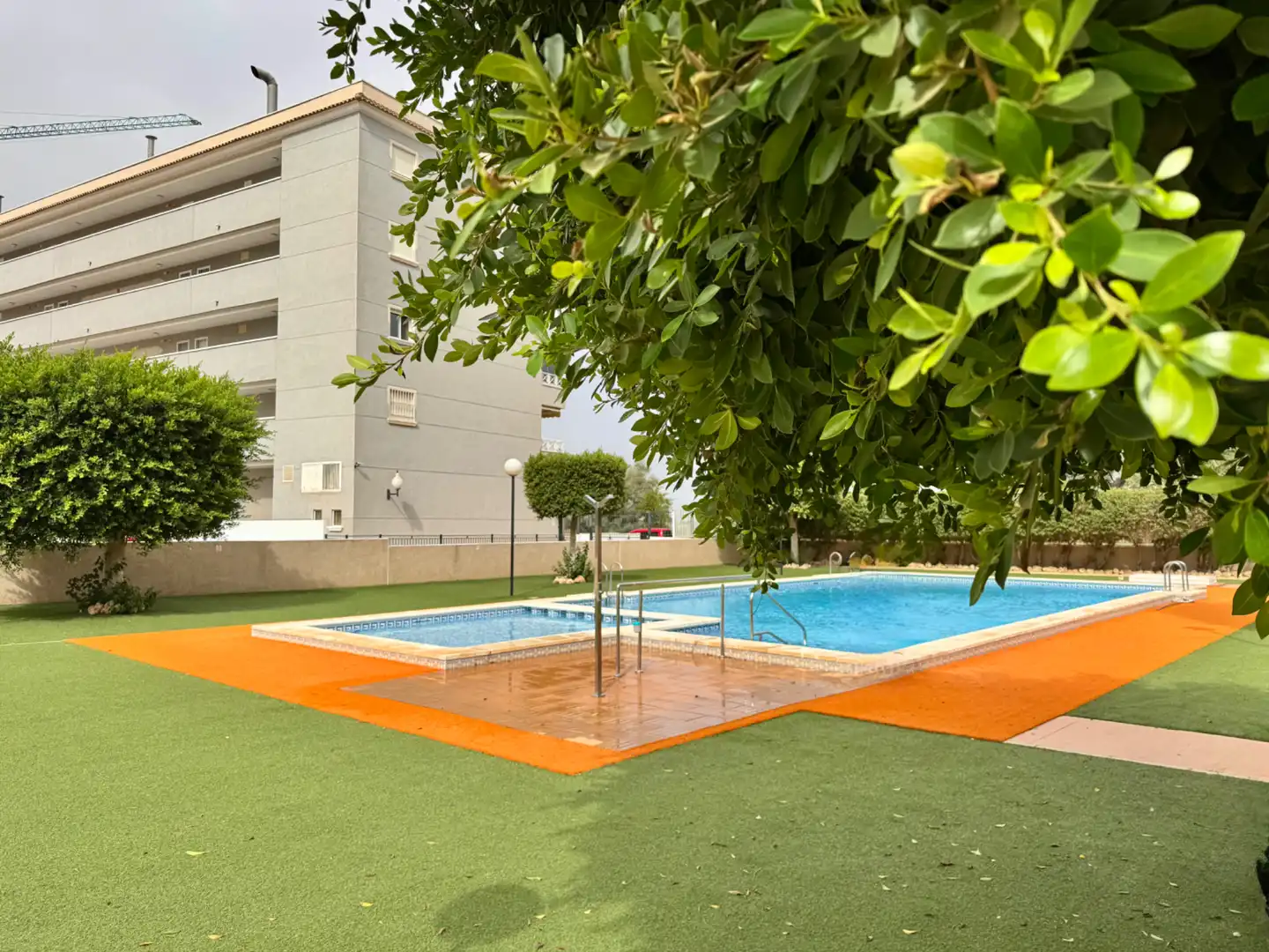 Piscina de Piso en venta en Guardamar del Segura con Aire acondicionado, Calefacción y Terraza