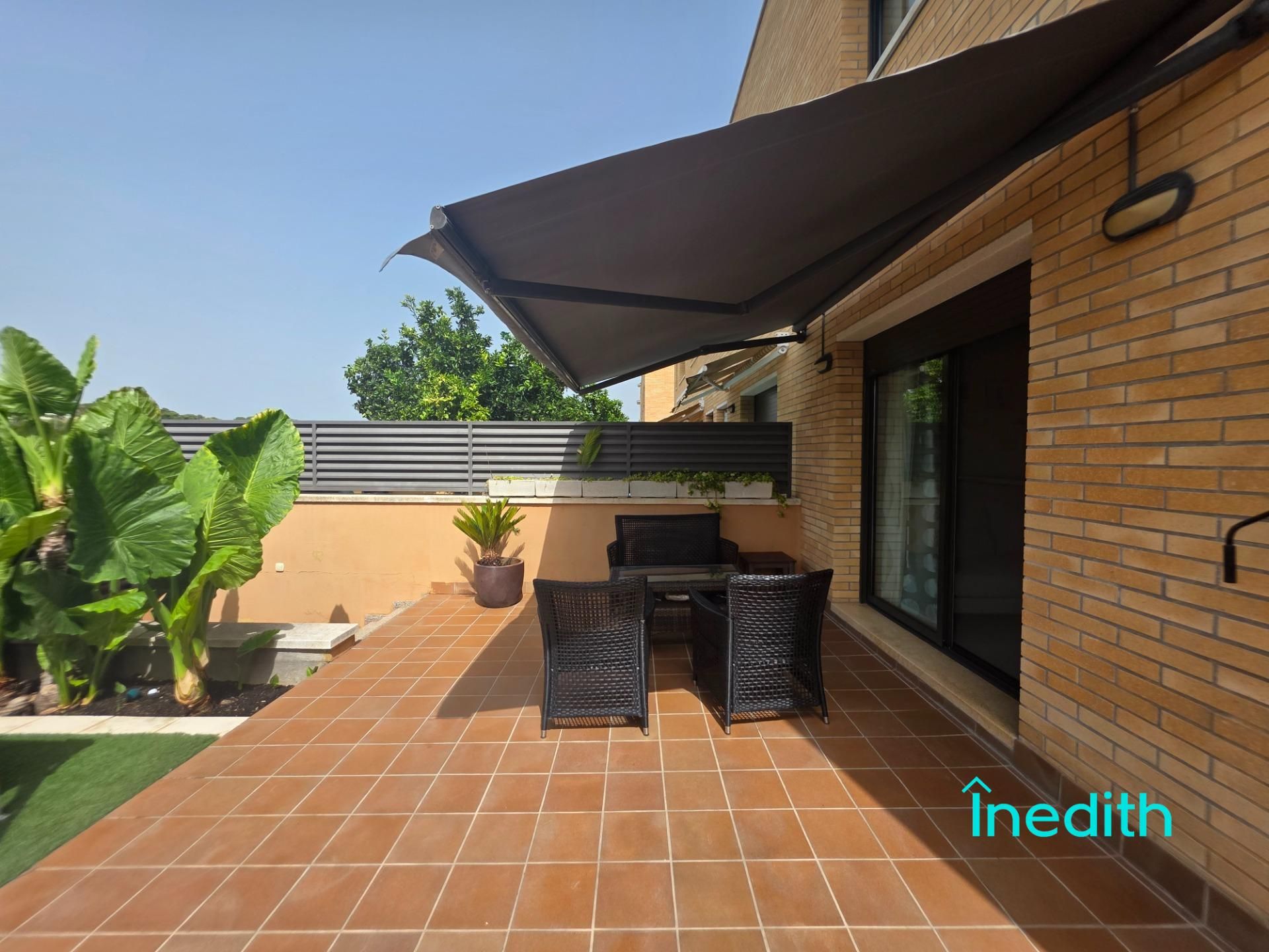 Terraza de Casa adosada en venta en Cubelles con Aire acondicionado, Calefacción y Jardín privado