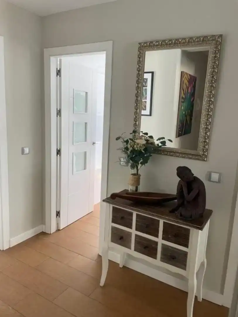 Flat for rent in  Sevilla Capital  with Air Conditioner and Terrace