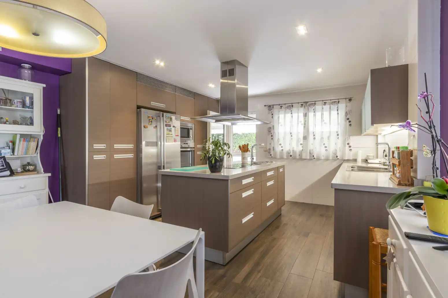 Cocina de Casa o chalet en venta en Paterna con Aire acondicionado, Calefacción y Jardín privado