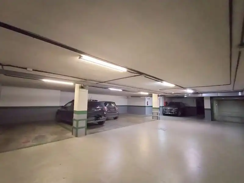 Parking of Garage for rent in Madrid