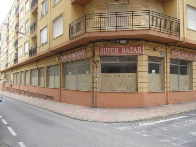 Local comercial en Alquiler en Monóvar  / Monòver