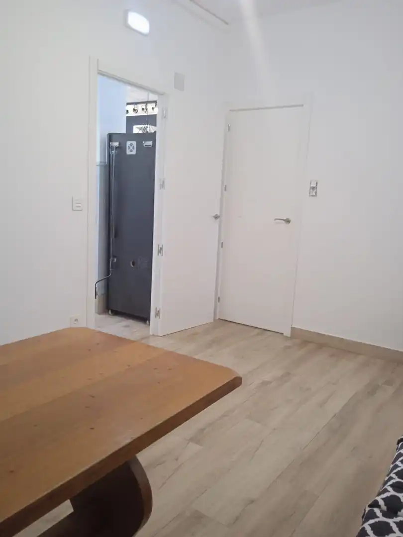 Local de lloguer a Gaztelu, Intxaurrondo