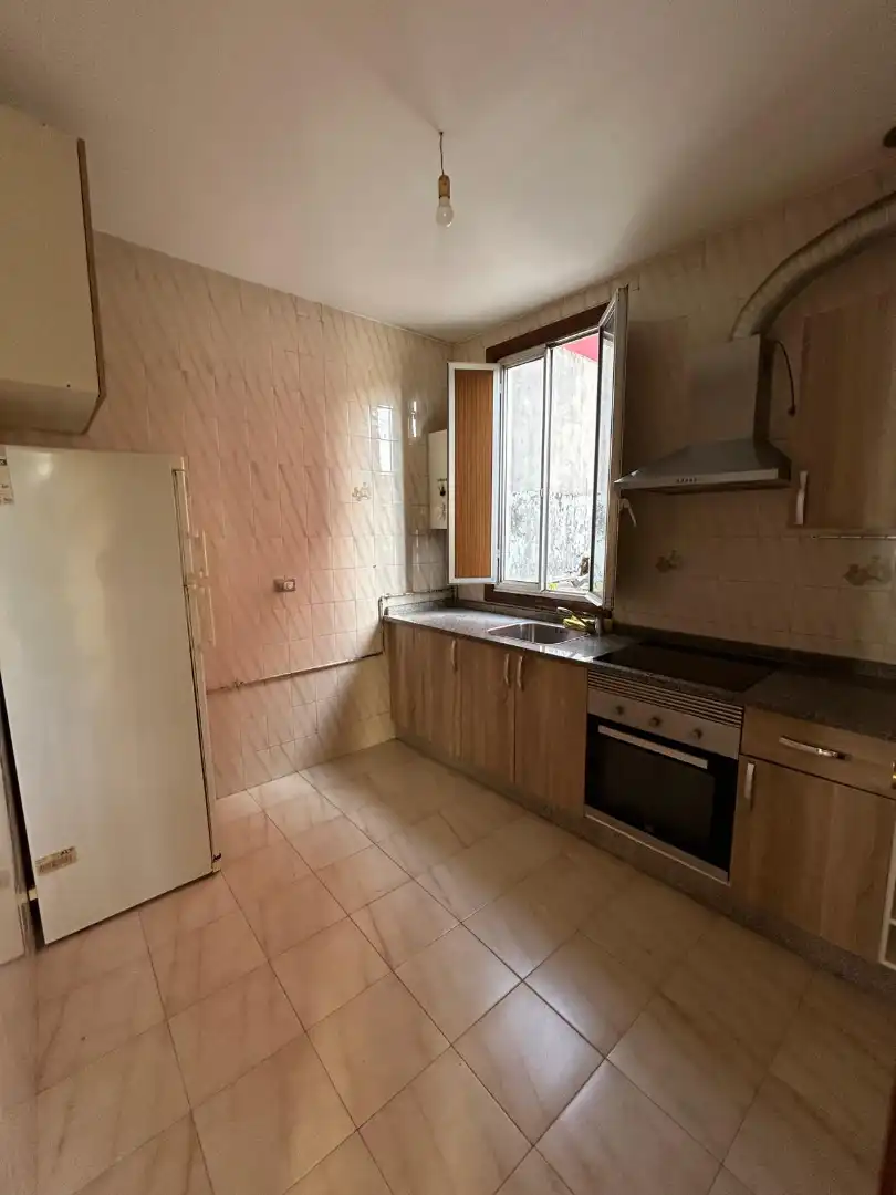 Kitchen of Detached homes for sale in Vigo   with Parquet flooring and Oven