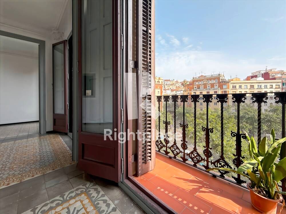 Vista exterior de Pis en venda en  Barcelona Capital amb Aire condicionat, Calefacció i Terrassa