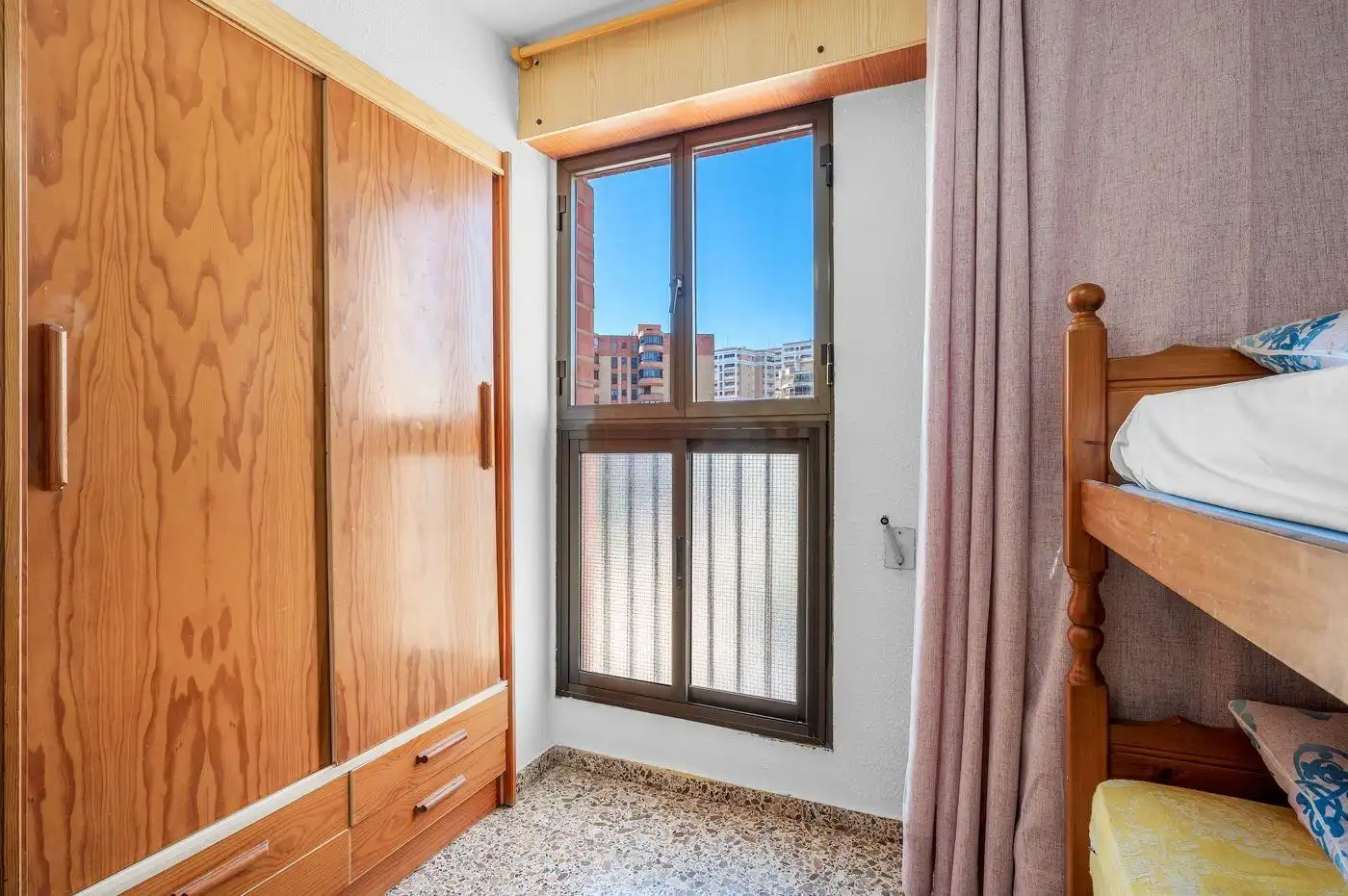 Dormitori de Apartament en venda en Elche / Elx amb Aire condicionat, Calefacció i Terrassa