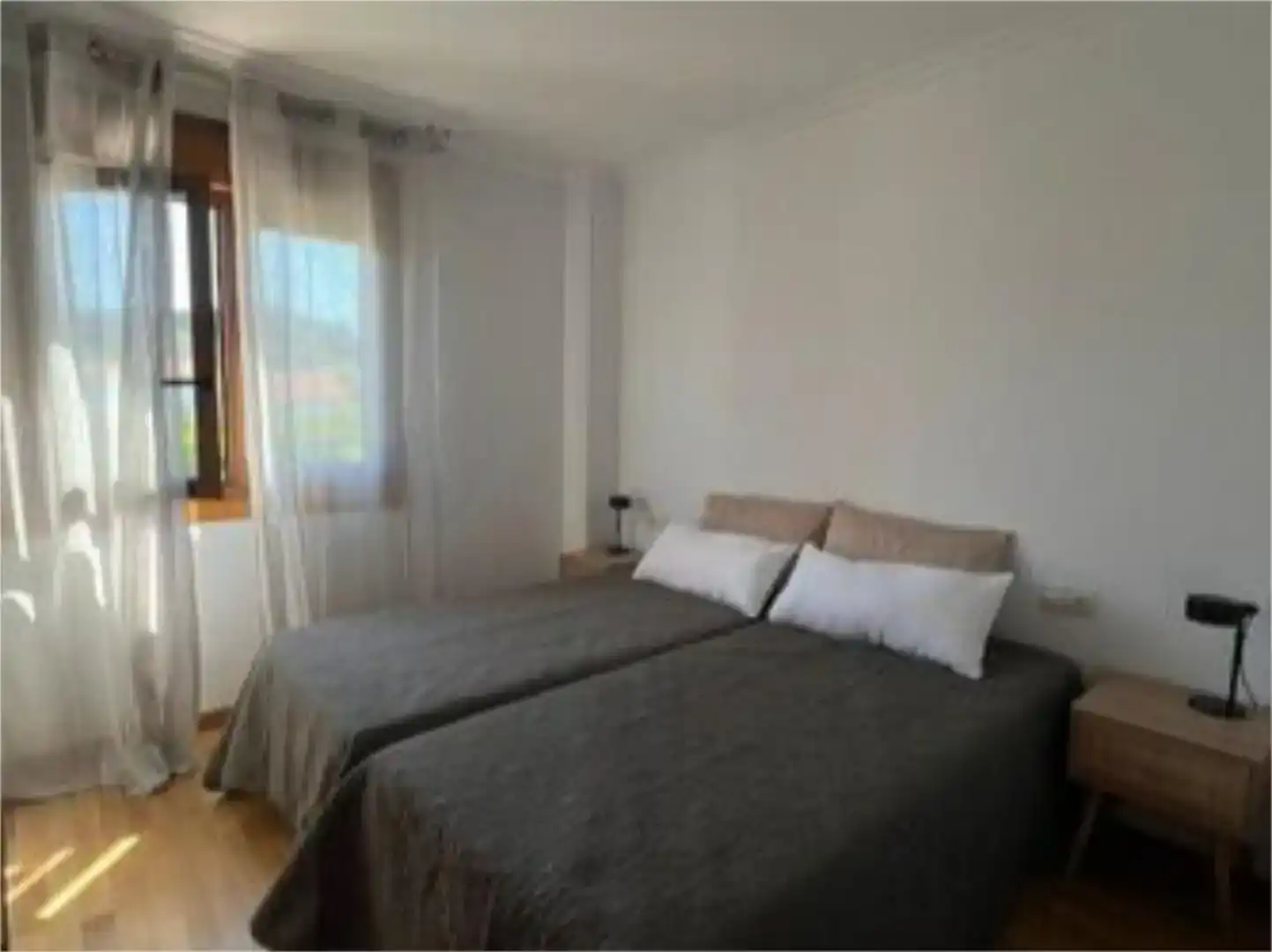 Bedroom of Flat for rent in Sanxenxo  with Parquet flooring and Furnished