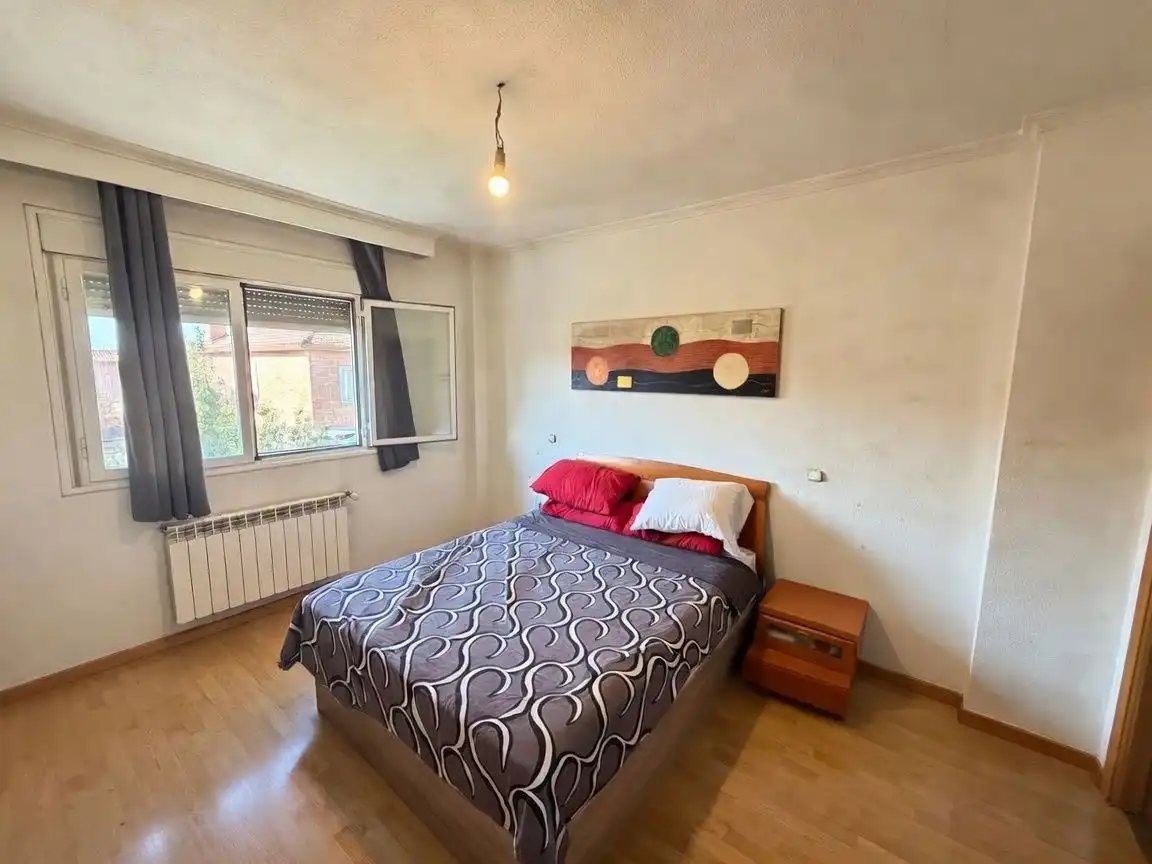 Adosado con jardín en venta en Torrejón del Rey, imagen 10