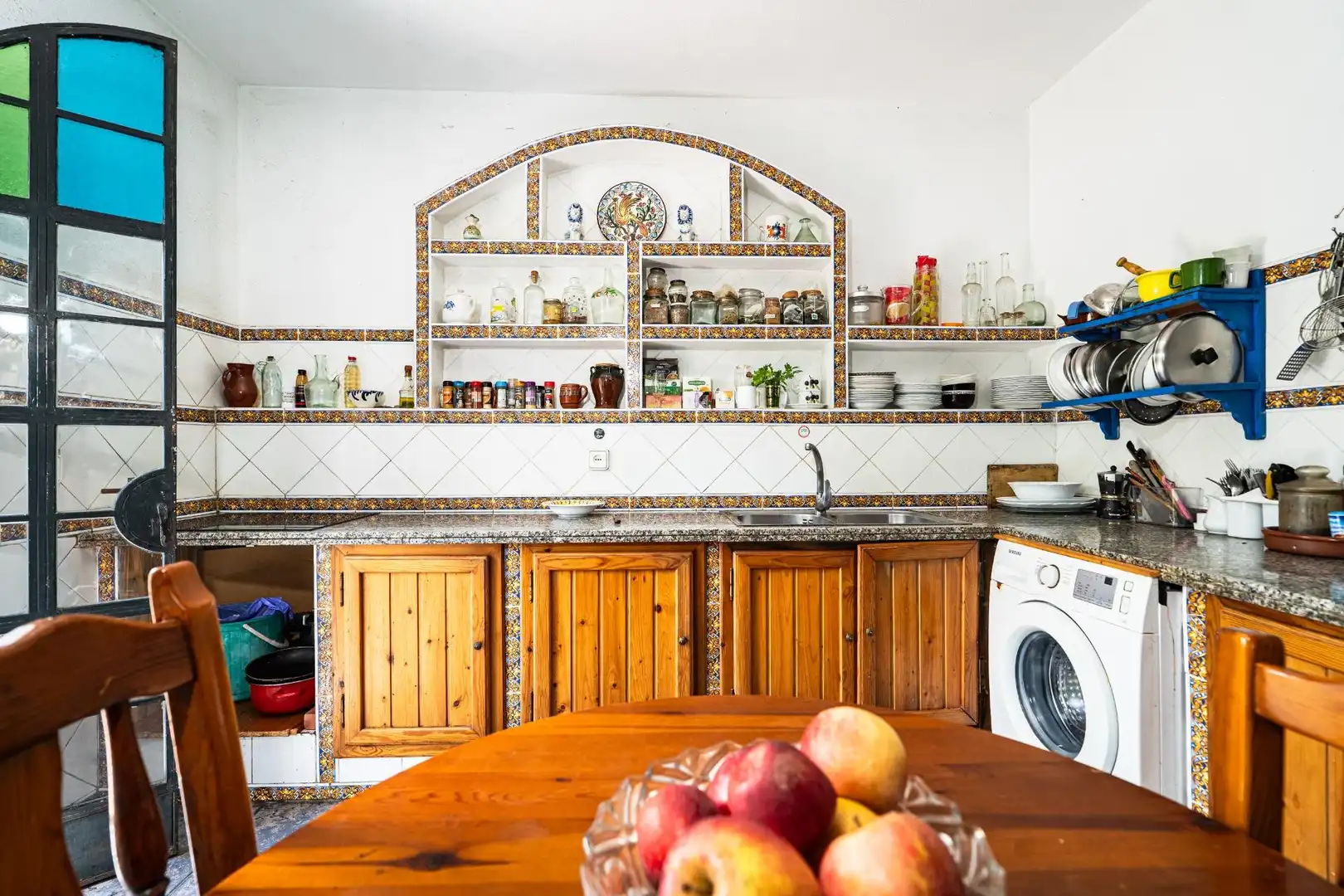 Cuina de Casa o xalet en venda en Tomares amb Jardí privat, Terrassa i Traster