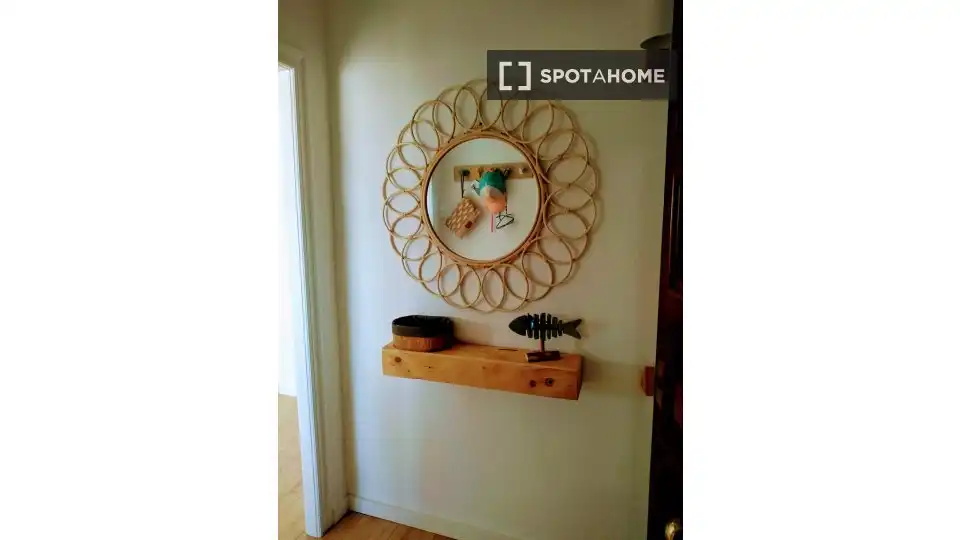 Flat with terrace to rent in Pobles del Sud