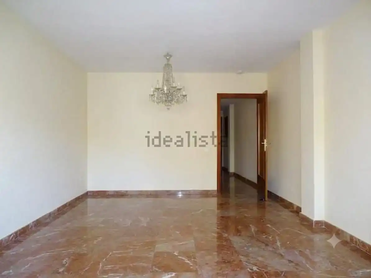 Habitación de Piso en venta en  Granada Capital con Aire acondicionado y Balcón