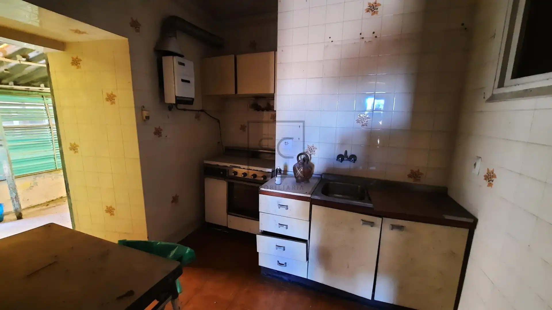 Cuina de Finca rústica en venda en Ferrol amb Jardí privat, Terrassa i Balcó