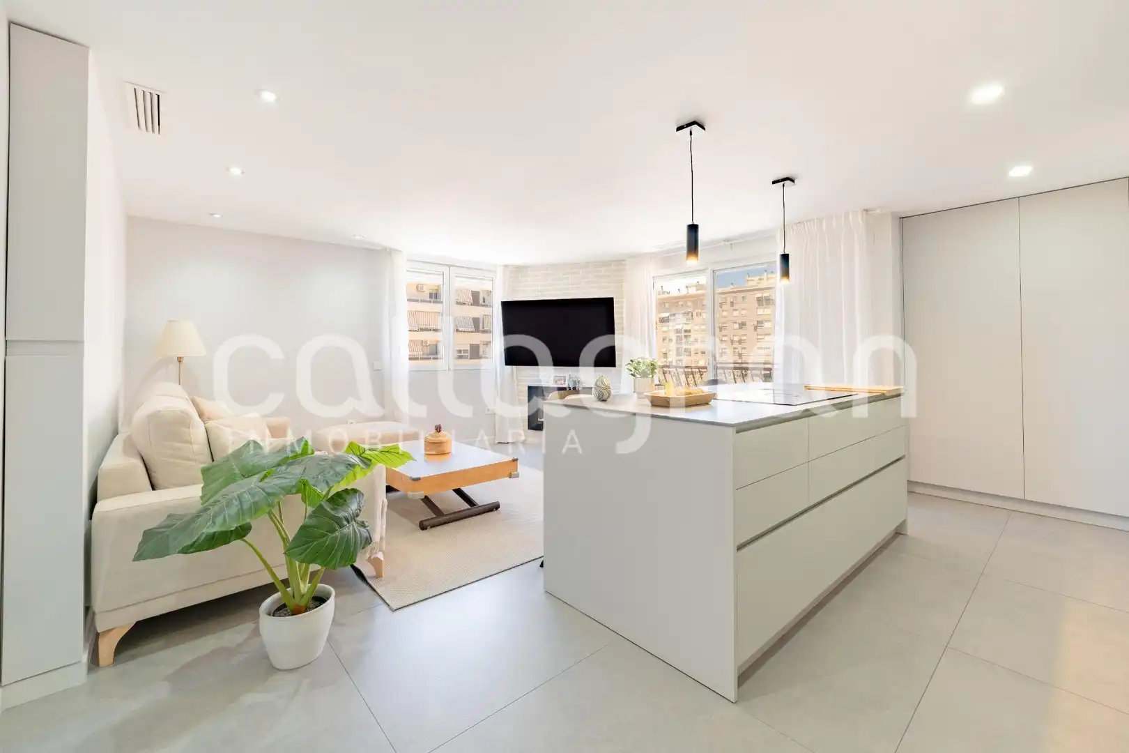 Sala de estar de Piso en venta en Valencia con Aire acondicionado, Calefacción y Amueblado