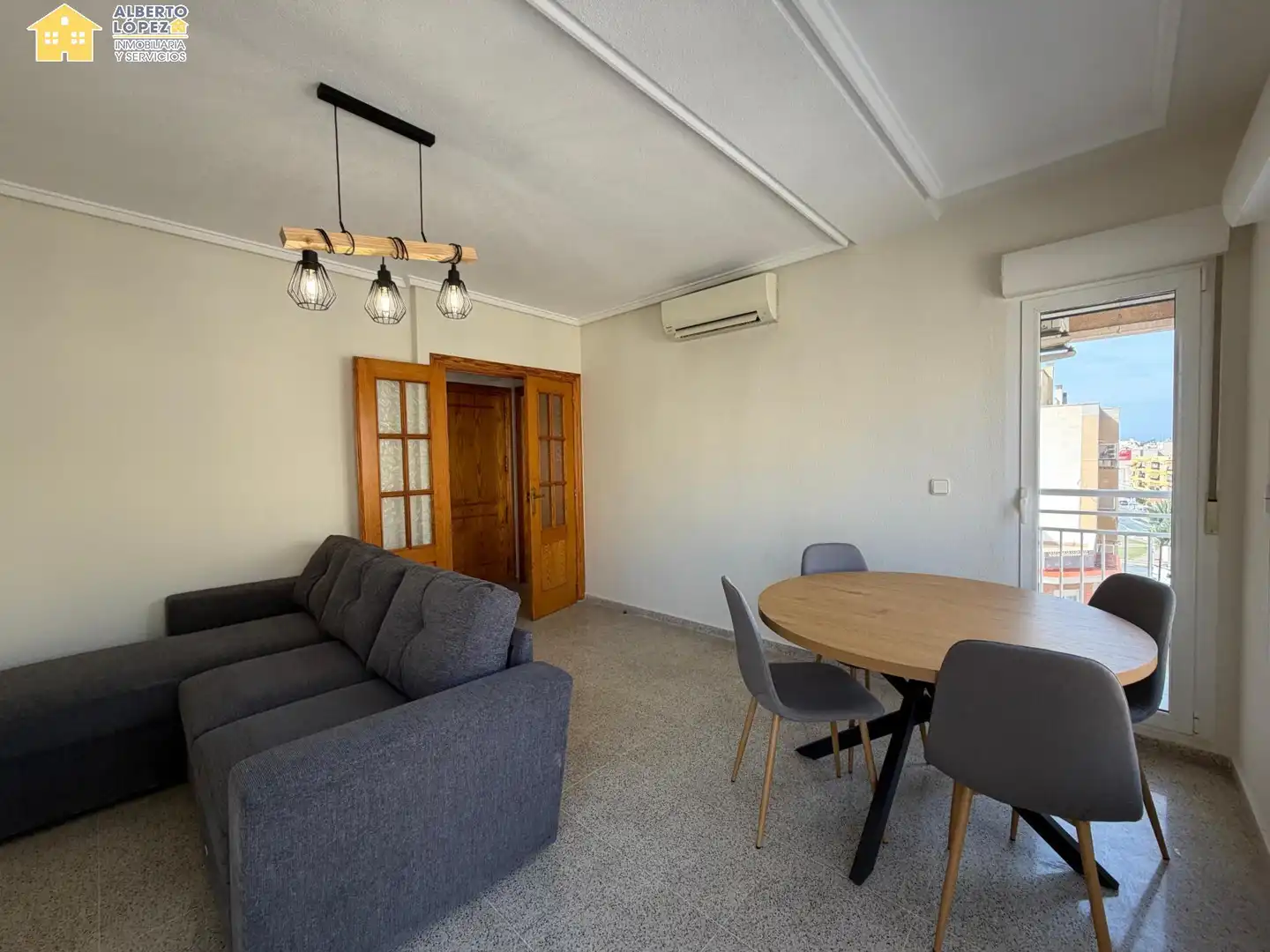 Piso con terraza en alquiler en El Altet