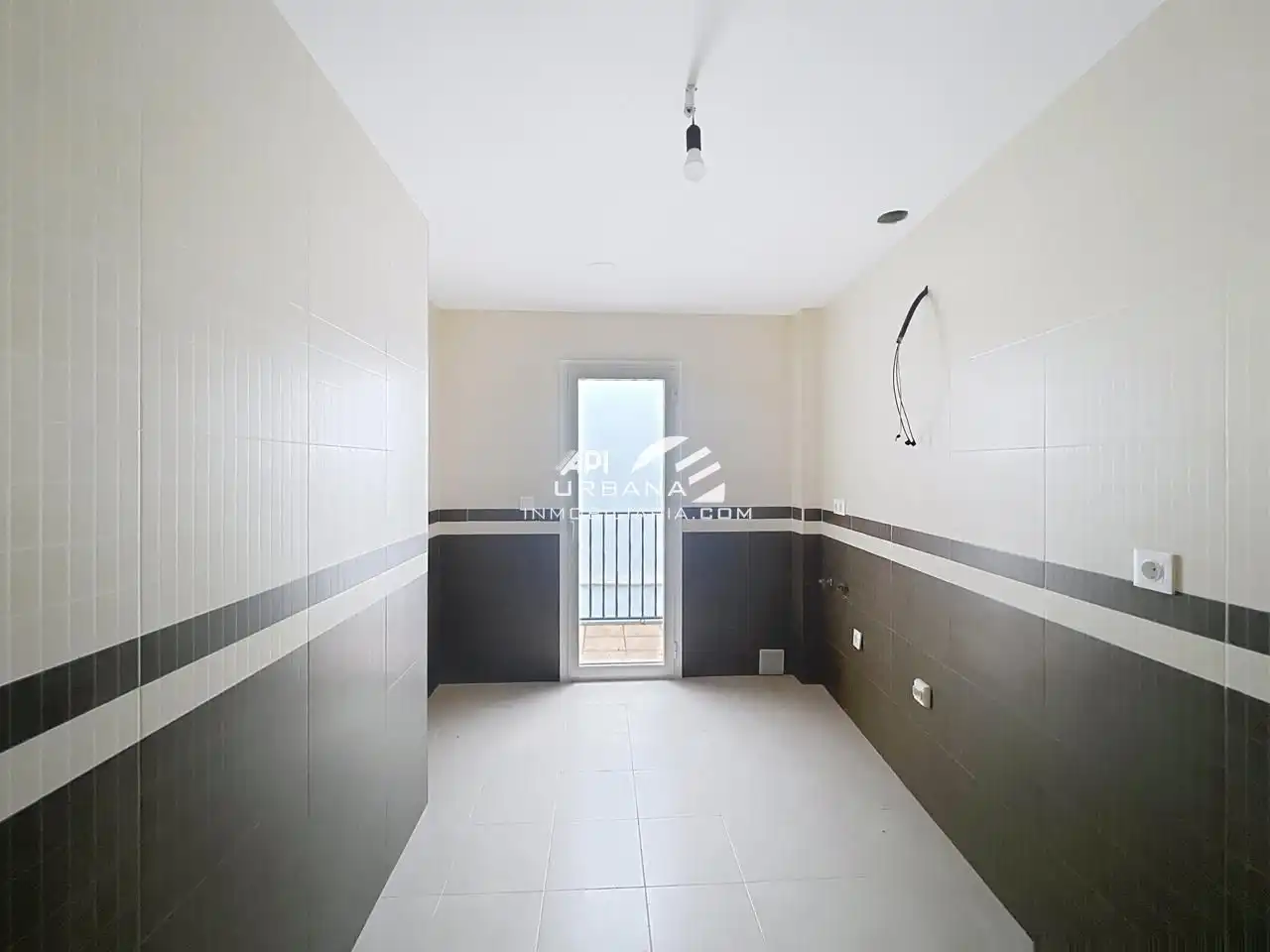 Ground floor for sale in Lucena  with Terrace and Storage room