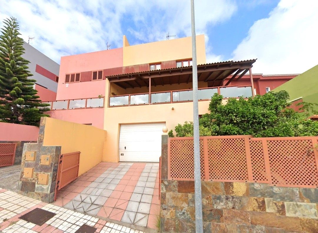 Vista exterior de Casa adosada en venta en Las Palmas de Gran Canaria