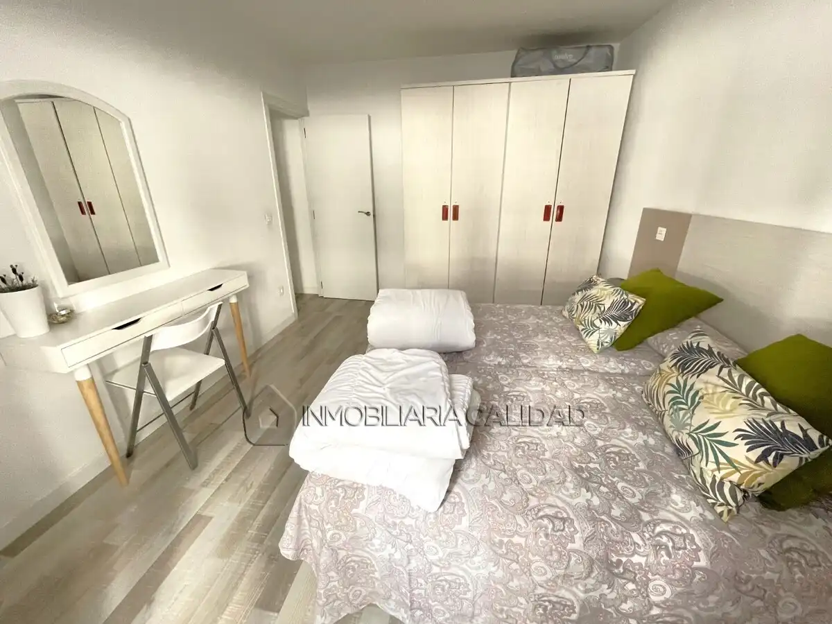 Habitación de Piso de alquiler en Burgos con Calefacción y Amueblado