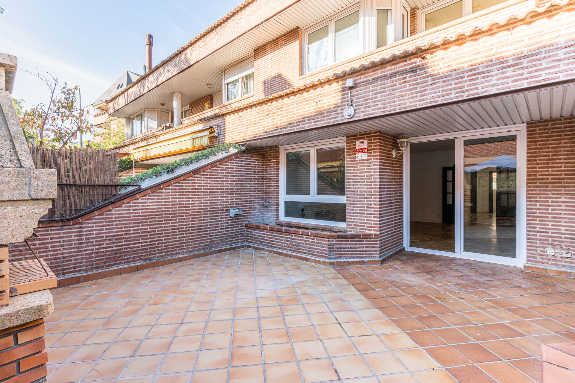 Exterior view of Single-family semi-detached for sale in Majadahonda  with Heating, Private garden and Swimming Pool