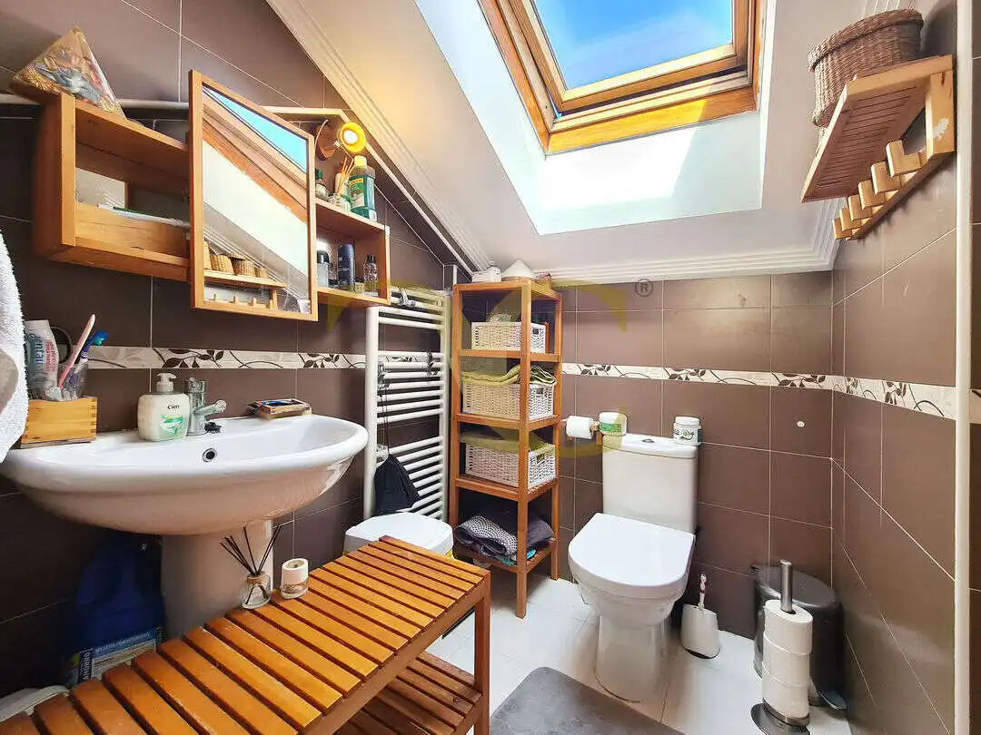 Baño de Casa adosada en venta en Gijón  con Calefacción, Jardín privado y Terraza