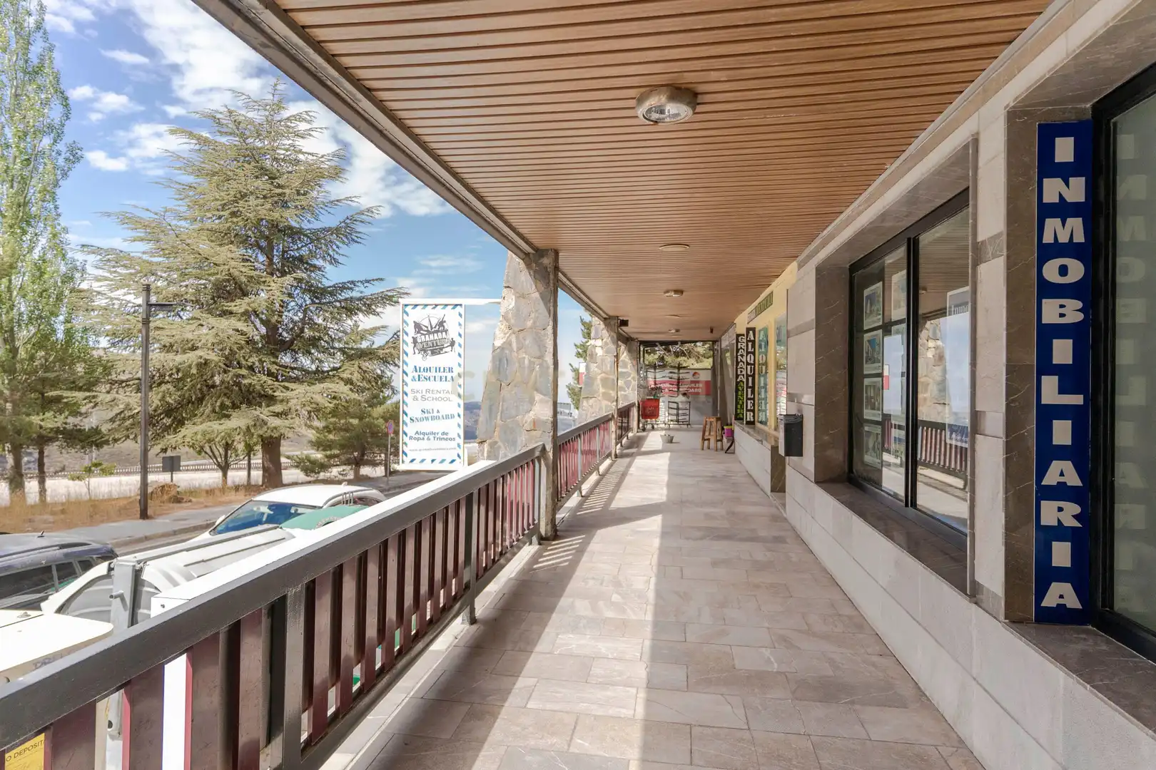 Terraza de Local en venta en Sierra Nevada