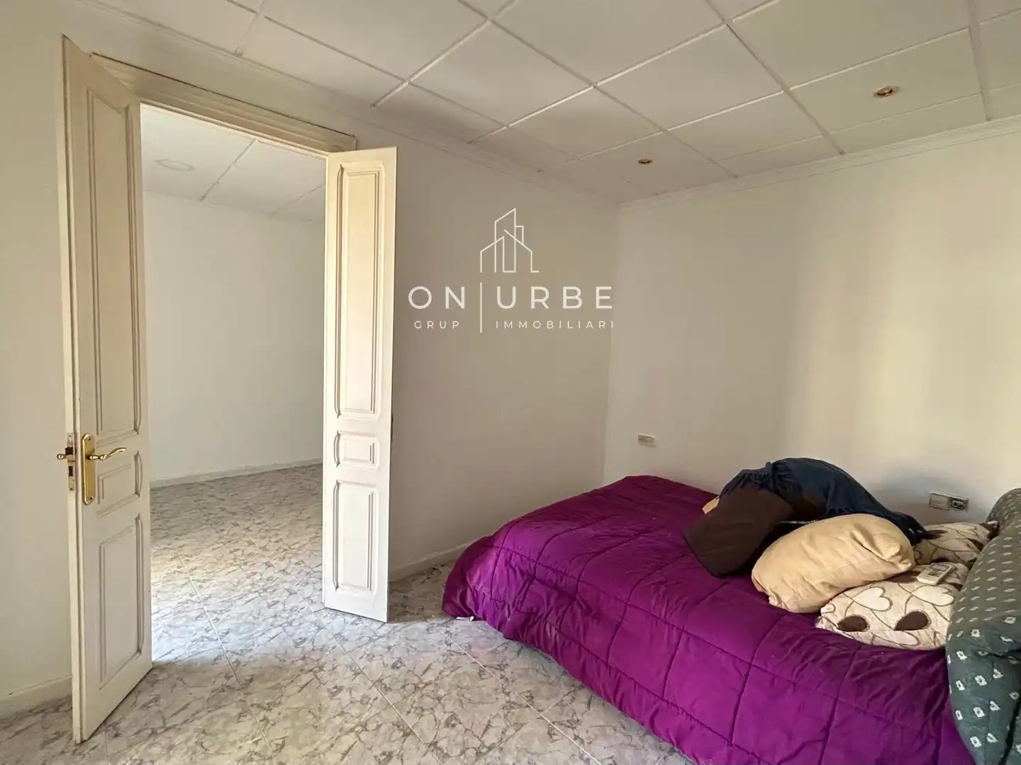 Habitación de Piso en venta en Barcelona con Aire acondicionado y Terraza