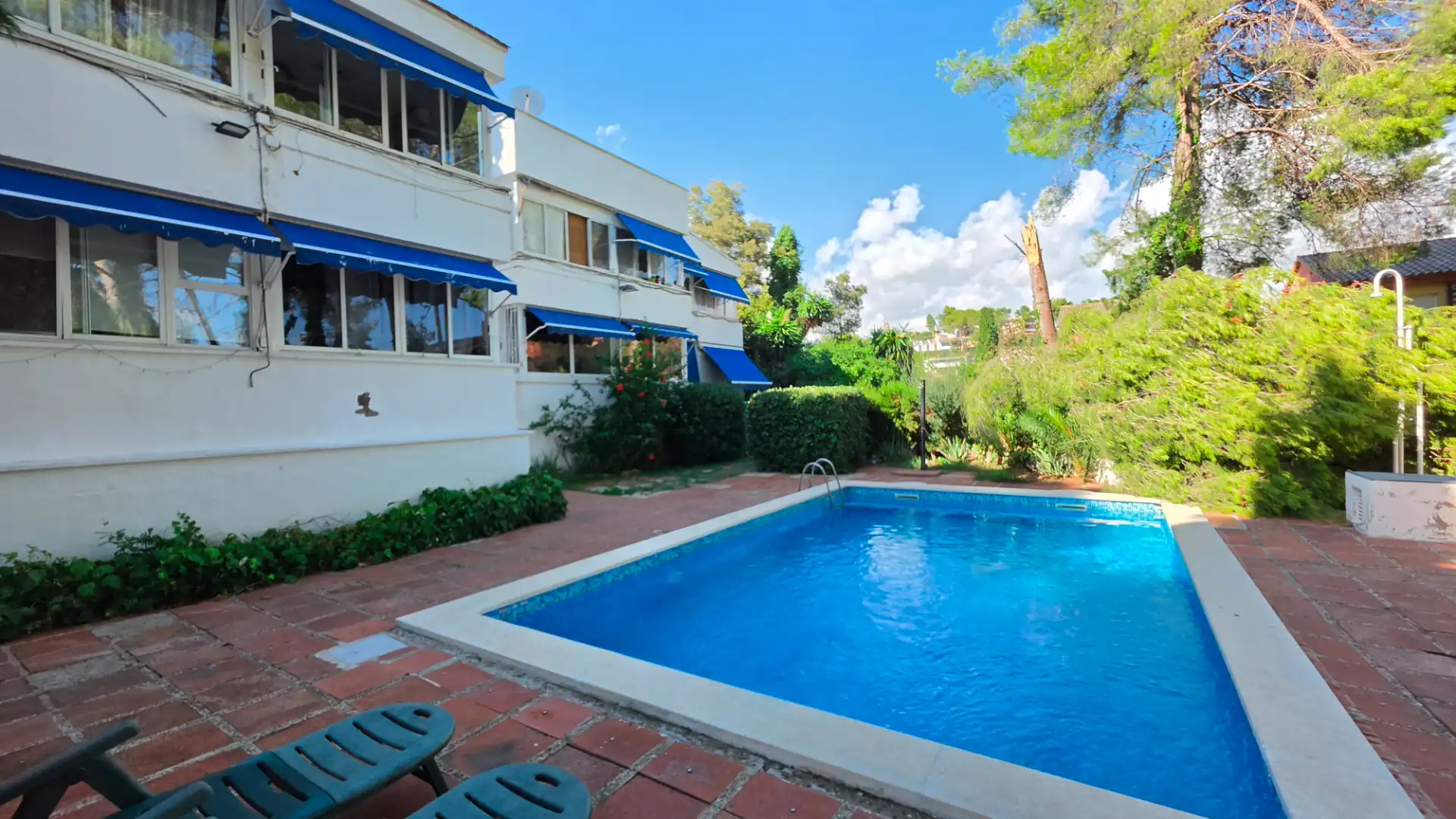 Piscina de Estudio en venta en Tarragona con Amueblado y Piscina comunitaria