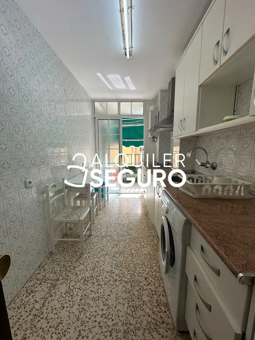Kitchen of Flat for rent in Málaga  with Air Conditioner, Terrace and Furnished